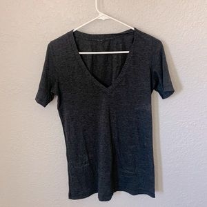 Heathered grey size 6 womens Lululemon v-neck t-shirt